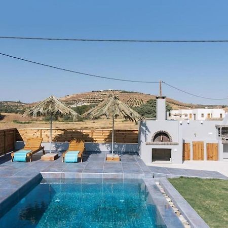 Villa Balux Каламаки Екстериор снимка